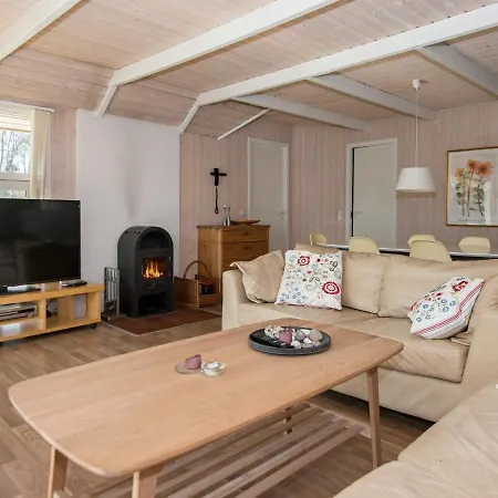 Three-bedroom Holiday In 13 * エーベルトフト