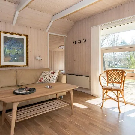 Three-bedroom Holiday In 13 別荘