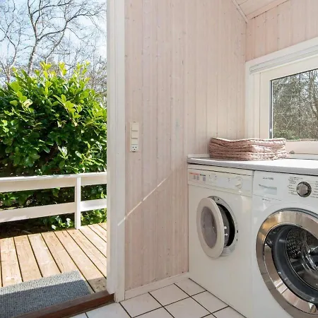 Three-bedroom Holiday In 13 エーベルトフト